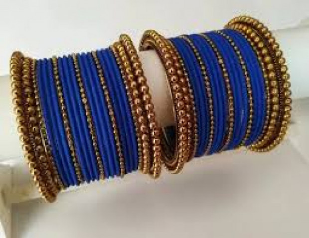 7 Blue Velvet bangle set